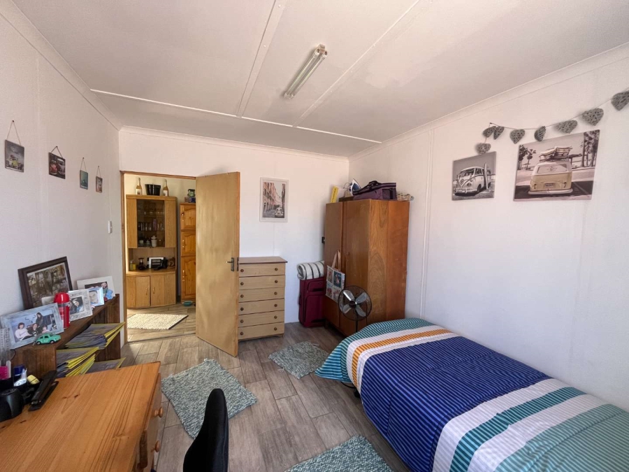 2 Bedroom Property for Sale in Kanoneiland Northern Cape